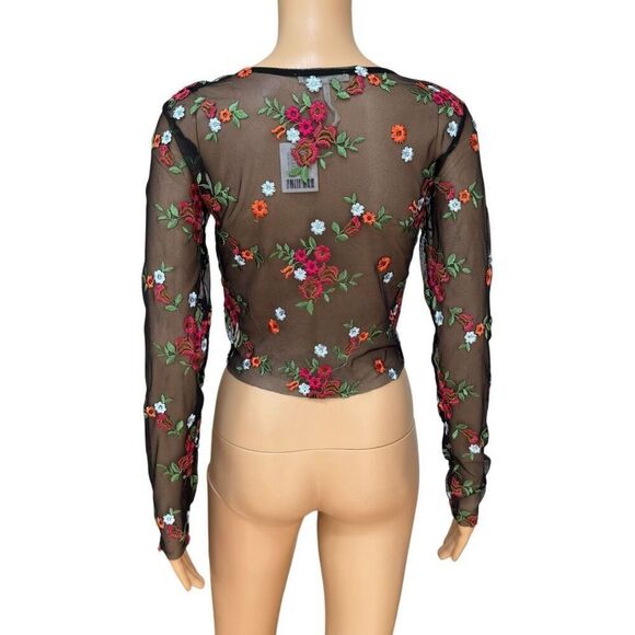 Urban Outfitters Sheer mesh Embroidered Black Floral Crop Top Size S NWT - Picture 5 of 9
